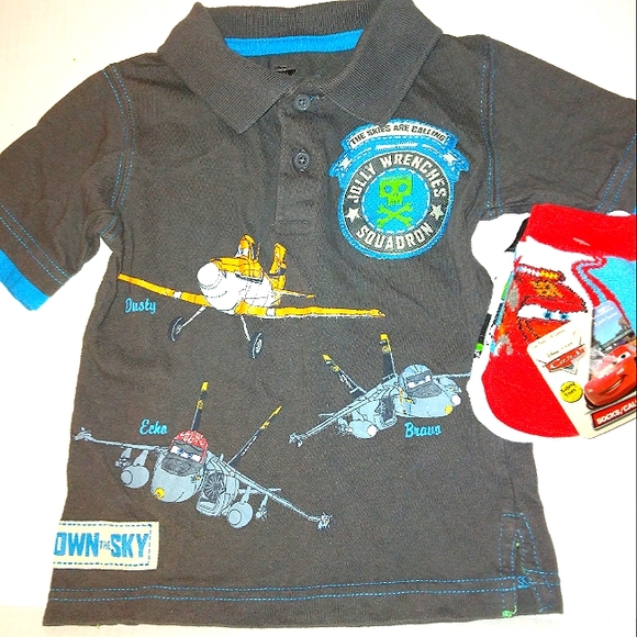 ☆BUNDLE☆Disney Planes Toddler Tee & NWT Disney Cars Socks Set☆ - Picture 1 of 14